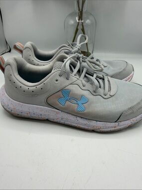 Under Armour Light Gray Sneakers with Blue Logo and Speckled Sole